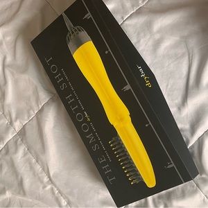 DRY BAR brush blow dryer